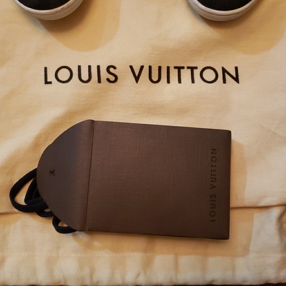 LOUIS VUITTON - Picture 2 of 6